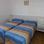 公寓 In 38369 *