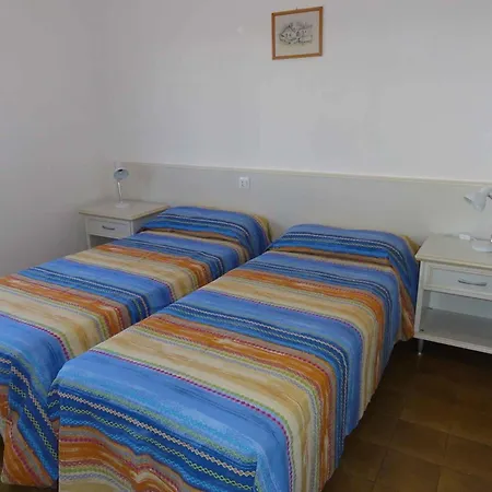 Apartman In 38369 *
